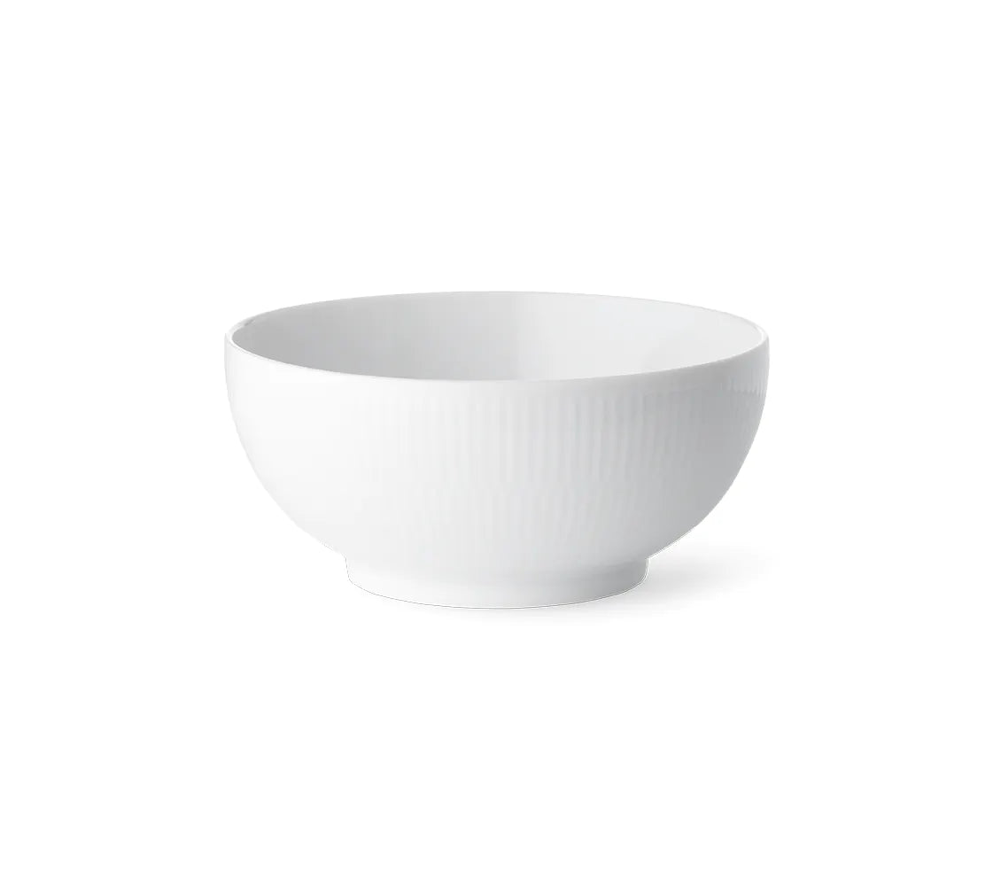 Royal Copenhagen -White Fluted Plain - skál 15cm. 73cl.